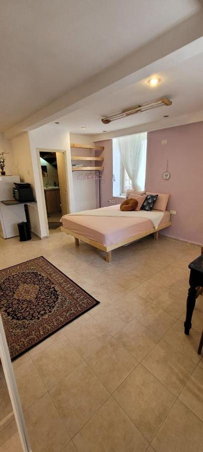 דירה לזוג על שוק מחנה יהודה Leilighet Jerusalem Eksteriør bilde