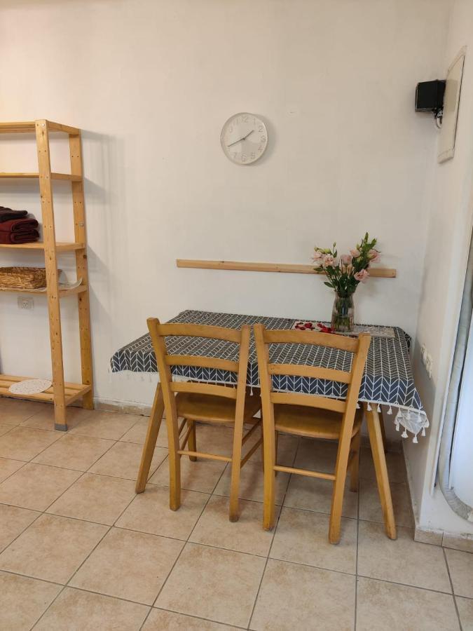 דירה לזוג על שוק מחנה יהודה Leilighet Jerusalem Eksteriør bilde